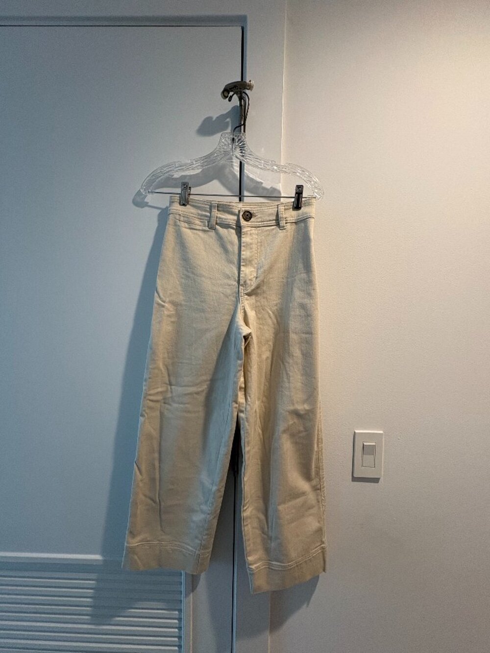 Khaki Capris